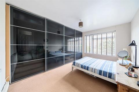 39 Greenhill Gardens, Minster, Ramsgate, CT12 4EP