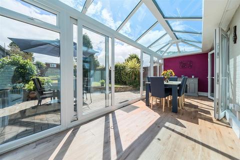 39 Greenhill Gardens, Minster, Ramsgate, CT12 4EP