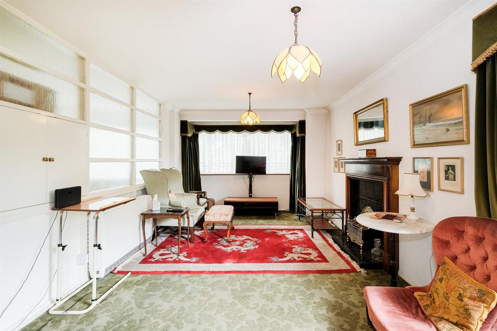 127 Queenswood Gardens-9 web.jpg