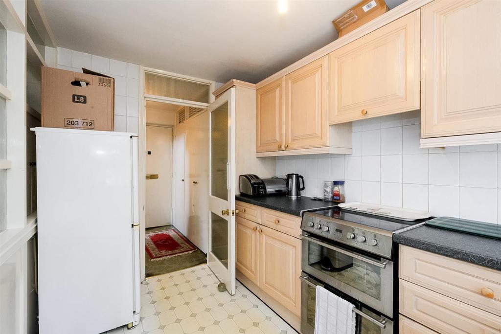 127 Queenswood Gardens-16 web.jpg