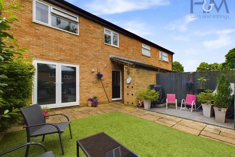 3 bedroom terraced house for sale, Trumper Road, Stevenage, Hertfordshire, SG1 5JY