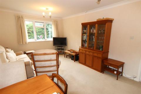 1 bedroom retirement property for sale, Farnborough Common, Locksbottom BR6