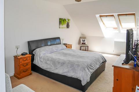 10 Benjamin Gray Drive, Littlehampton, BN17 7FA