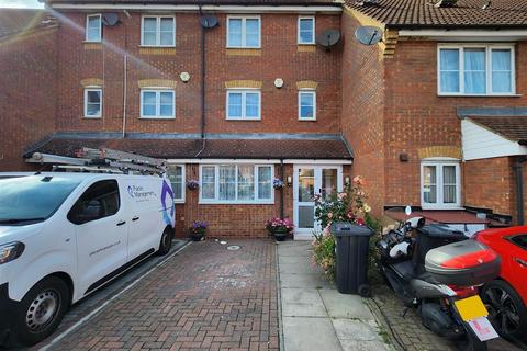 4 bedroom terraced house for sale, Parklands Close, Ilford