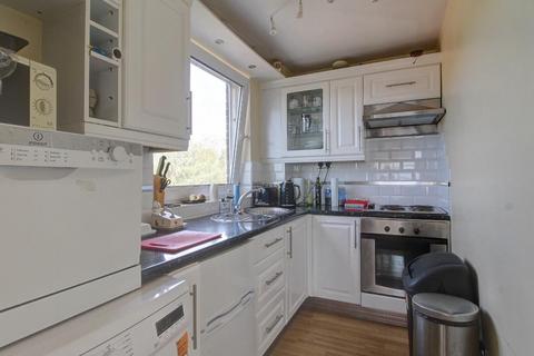 1 bedroom flat for sale, Nowell Court, Middleton, M24 6EY