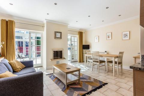 4 bedroom townhouse for sale, Stroud Place, Salisbury