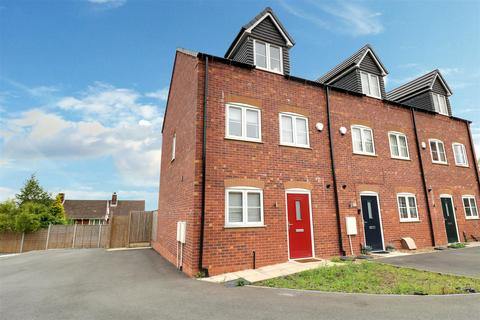 3 bedroom semi-detached house for sale, Shropshire Drive, Kidsgrove