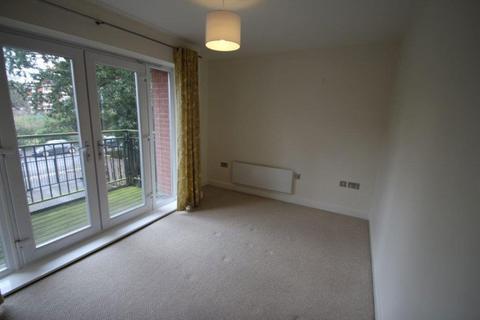 2 bedroom flat to rent, Knighton Park Road, Stoneygate, Leicester