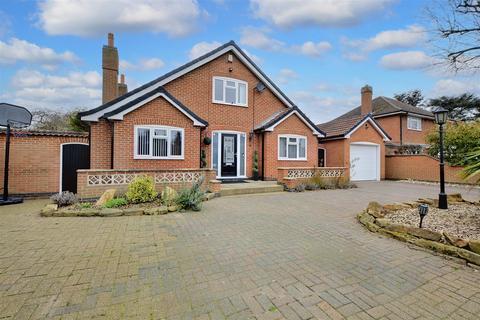 4 bedroom detached house for sale, Haslemere Road, Long Eaton