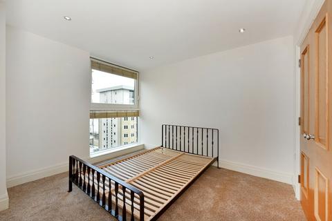 2 bedroom flat to rent, Aspect Court, Lensbury Avenue, SW6