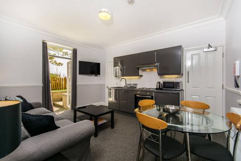 4 bedroom cottage to rent, Addington Palace, Gravel Hill, Croydon, CR0