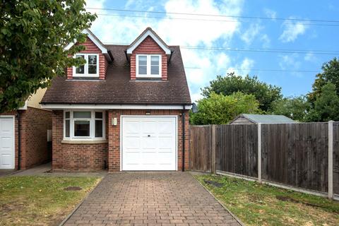 3 bedroom detached house for sale, West Byfleet KT14