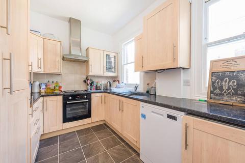 3 bedroom flat to rent, Thorney Hedge Road, Gunnersbury, London, W4