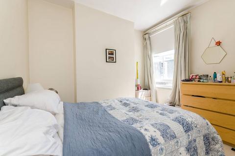 2 bedroom flat to rent, Halford Road, West Brompton, London, SW6