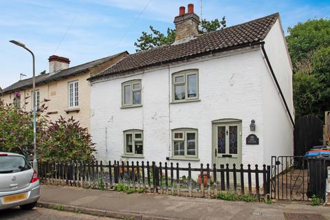 2 bedroom cottage for sale, Mill Road, Bletchley MK2