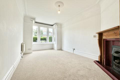 2 bedroom ground floor flat to rent, Pierremont Avenue, Broadstairs