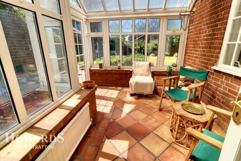 4 bedroom detached house for sale, Yarmouth Road, Blofield