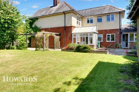 4 bedroom detached house for sale, Yarmouth Road, Blofield