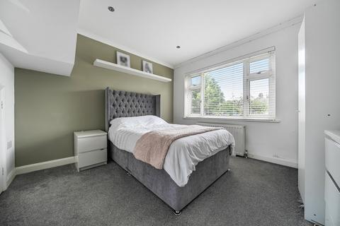19 Gloucester Avenue, Sidcup, DA15 7LP