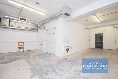 Workshop & retail space to rent, Stoke-on-Trent, Stoke-on-Trent ST4