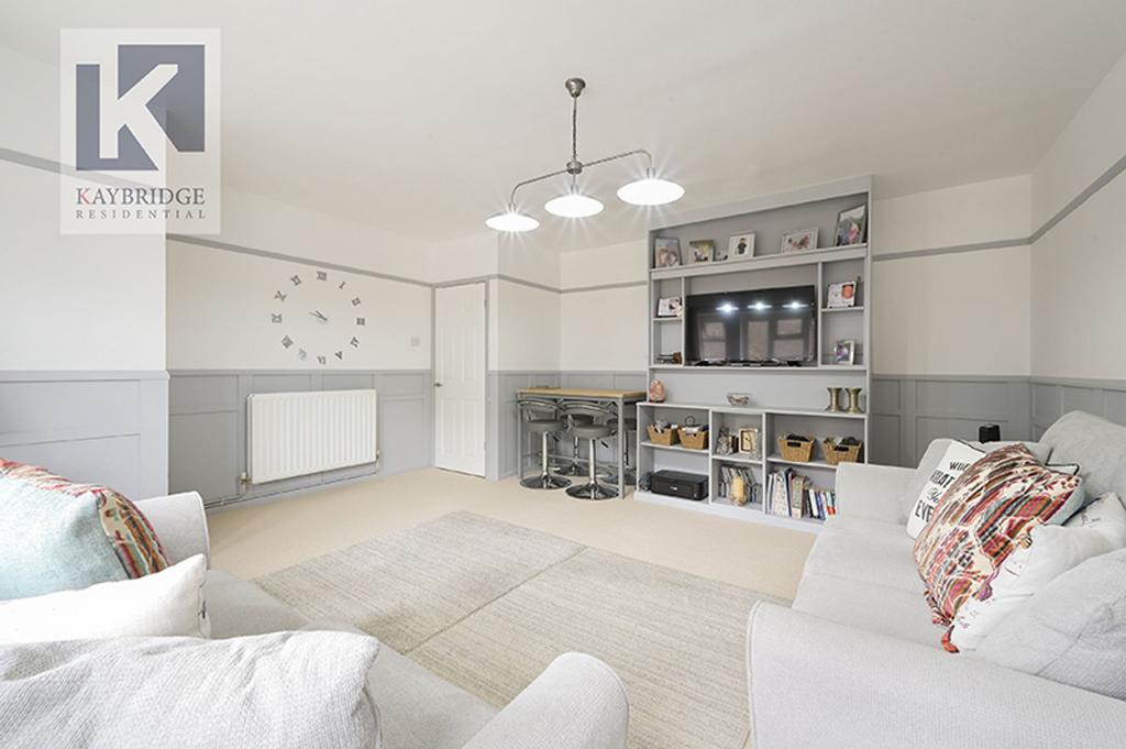 Collier Close, Epsom - KT19 9 JQ