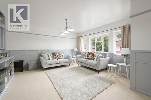 52 Collier Close, Epsom, KT19 9JQ