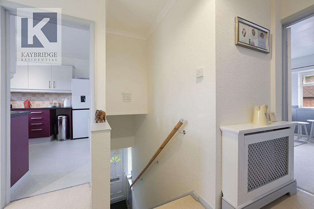 Collier Close, Epsom - KT19 9 JQ
