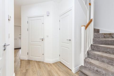 3 bedroom townhouse for sale, Studio Way, London, WD6