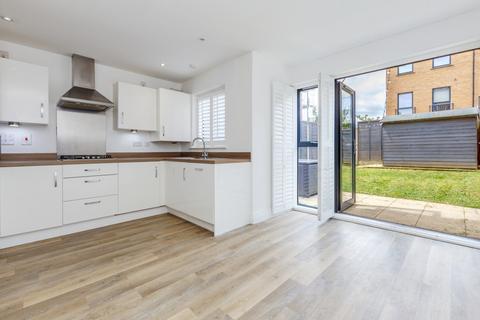 3 bedroom townhouse for sale, Studio Way, Borehamwood, WD6