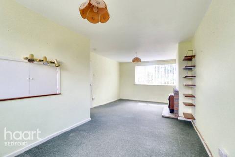 3 bedroom semi-detached house for sale, Hawk Drive, Bedford