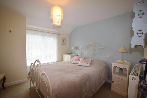 4 Minffordd, Carno, Caersws, SY17 5LF