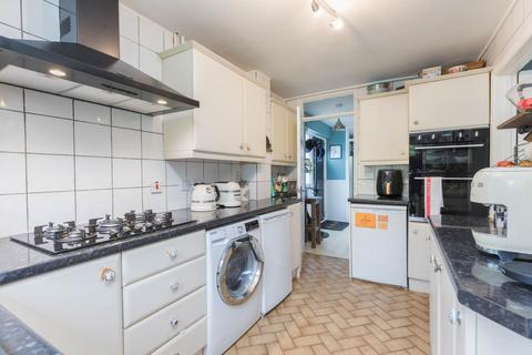 20 Anglesey Close, Crawley, RH11 9HG
