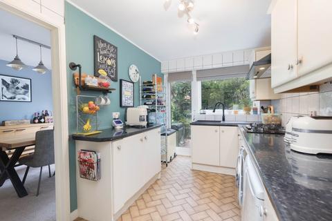 20 Anglesey Close, Crawley, RH11 9HG