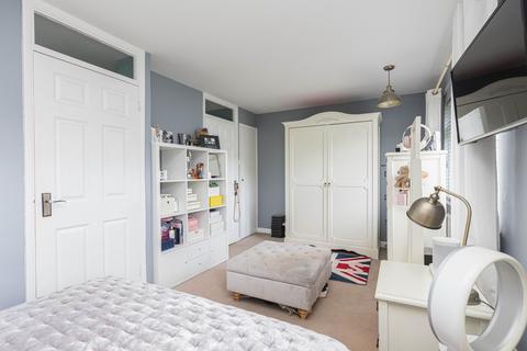 20 Anglesey Close, Crawley, RH11 9HG