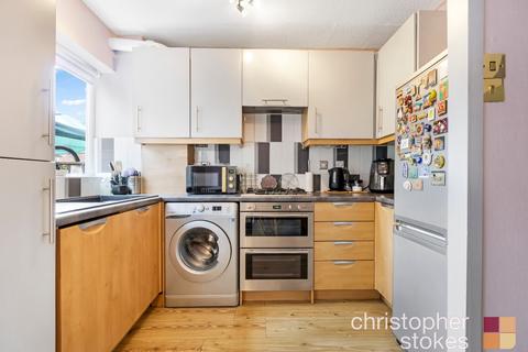 35 Bushbarns, Cheshunt, Waltham Cross, EN7 6EB
