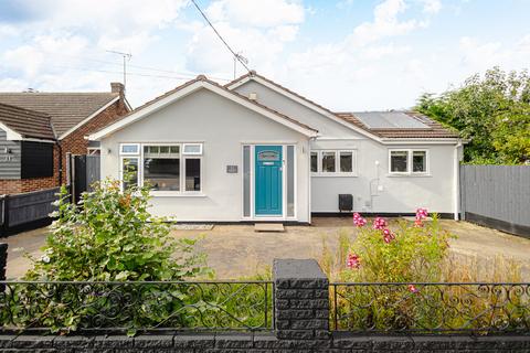 4 bedroom detached bungalow for sale, Meadow Road, Hockley, SS5