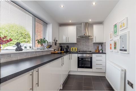 2 bedroom end of terrace house for sale, Dovecote Road, Bromsgrove. B61 7BP