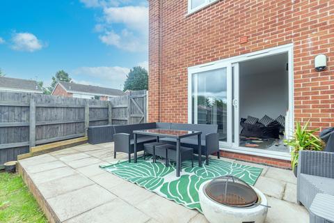 37a Dovecote Road, Bromsgrove, B61 7BP