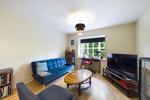 1 bedroom apartment to rent, Jasmin Close, Northwood, HA6