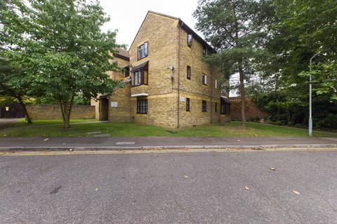 1 bedroom apartment to rent, Jasmin Close, Northwood, HA6