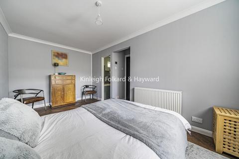 14 Edgeborough Way, Bromley, BR1 2UA