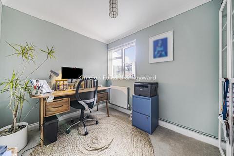 14 Edgeborough Way, Bromley, BR1 2UA