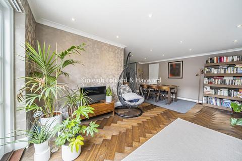 14 Edgeborough Way, Bromley, BR1 2UA