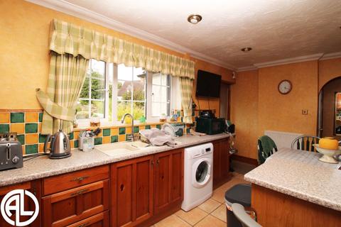 3 bedroom terraced house for sale, Paddock Close, Letchworth Garden City, SG6 1TB