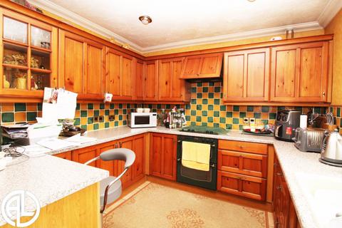 13 Paddock Close, Letchworth Garden City, SG6 1TB