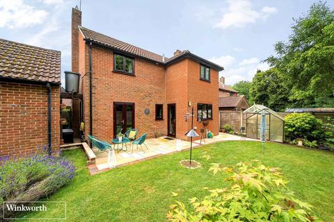 3 bedroom detached house for sale, Saxon Way, Lychpit, Basingstoke, Hampshire, RG24