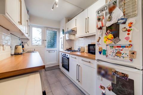 2 bedroom flat for sale, Norman Court, Lordship Lane, East Dulwich, SE22