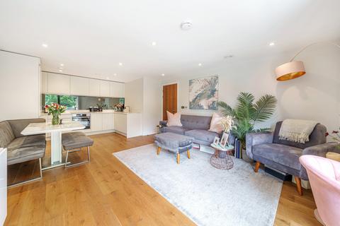 1 bedroom apartment for sale, Station Road, Gerrards Cross, Buckinghamshire