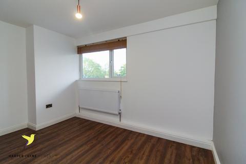 2 bedroom maisonette to rent, Markwell Close, Sydenham