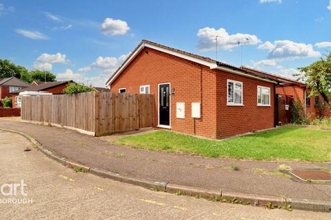 2 bedroom detached bungalow for sale, Lawson Avenue, Stanground